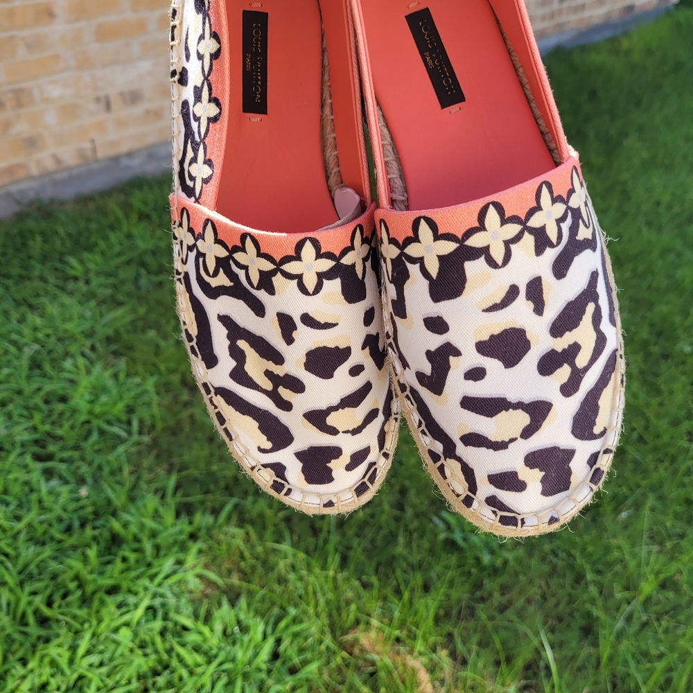 Louis Vuitton Leoprad Print Canvas Espadrille Flats (Size 36) - Picture 13 of 16